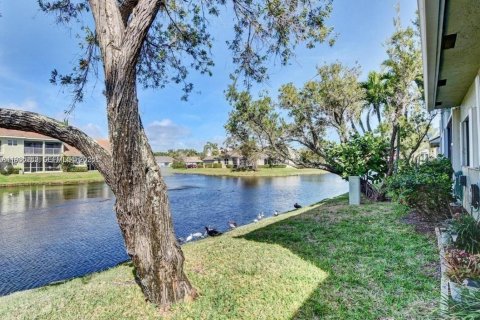 Touwnhouse à louer à Hypoluxo, Floride: 2 chambres № 2026919 - photo 6