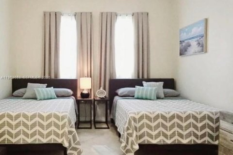 Condominio en alquiler en Hallandale Beach, Florida, 1 dormitorio, 70.61 m2 № 2025626 - foto 13