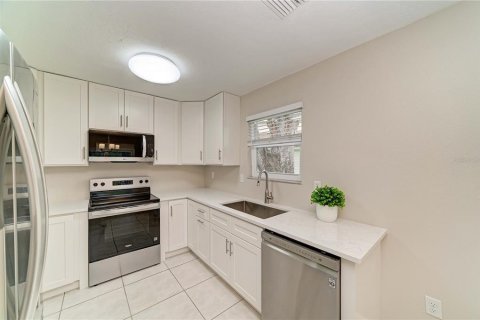 Casa en venta en Bradenton, Florida, 3 dormitorios, 147.16 m2 № 2381039 - foto 14