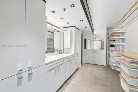 Copropriété à vendre à Oakland Park, Floride: 2 chambres, 120.77 m2 № 2154806 - photo 22
