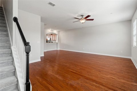 Adosado en venta en Tampa, Florida, 4 dormitorios, 224.45 m2 № 1649169 - foto 20