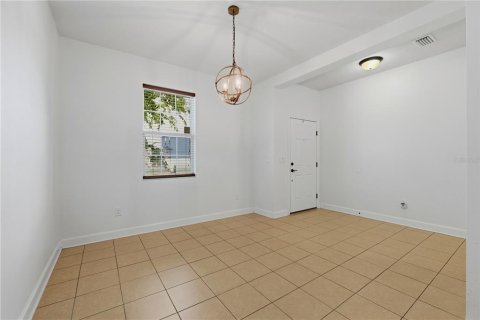 Villa ou maison à vendre à Land O' Lakes, Floride: 4 chambres, 208.57 m2 № 2198695 - photo 7
