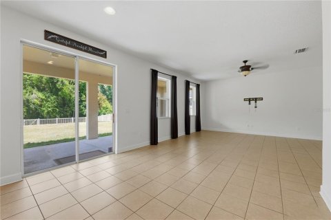 Villa ou maison à vendre à Land O' Lakes, Floride: 4 chambres, 208.57 m2 № 2198695 - photo 9