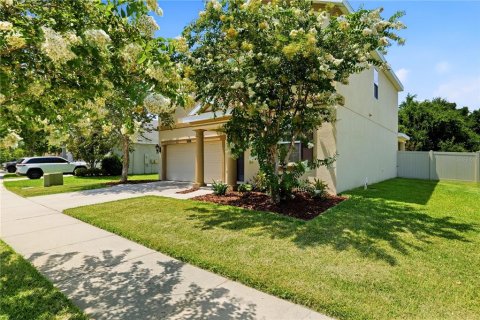 Villa ou maison à vendre à Land O' Lakes, Floride: 4 chambres, 208.57 m2 № 2198695 - photo 5