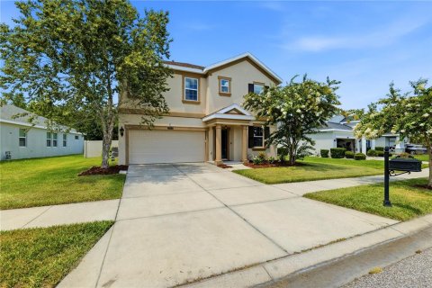 Villa ou maison à vendre à Land O' Lakes, Floride: 4 chambres, 208.57 m2 № 2198695 - photo 4