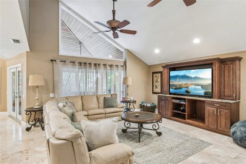 Villa ou maison à vendre à Palm Harbor, Floride: 5 chambres, 417.69 m2 № 2395750 - photo 8