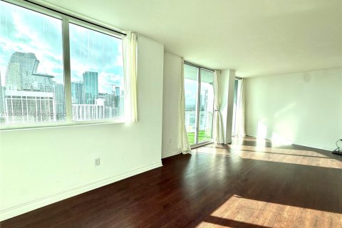 Снять в аренду кондоминиум в Майами, Флорида 2 спальни, 126.63м2, № 1991295 - фото 6