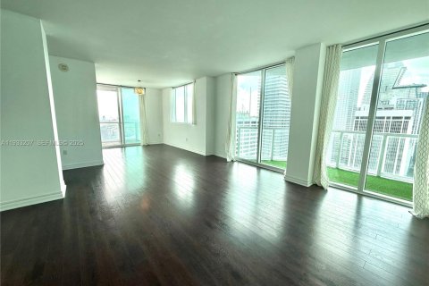 Снять в аренду кондоминиум в Майами, Флорида 2 спальни, 126.63м2, № 1991295 - фото 28