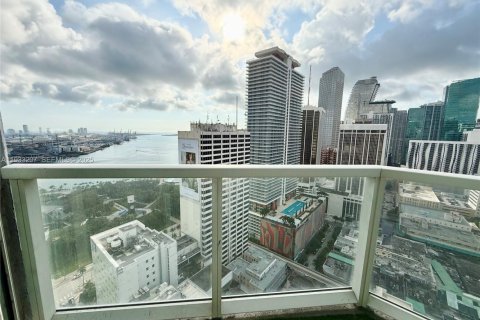 Снять в аренду кондоминиум в Майами, Флорида 2 спальни, 126.63м2, № 1991295 - фото 21