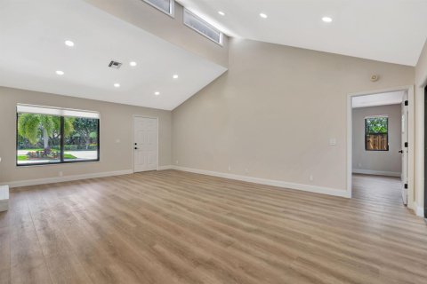 Villa ou maison à louer à Tequesta, Floride: 3 chambres, 155.43 m2 № 2387850 - photo 15