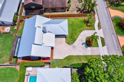 Villa ou maison à louer à Tequesta, Floride: 3 chambres, 155.43 m2 № 2387850 - photo 5