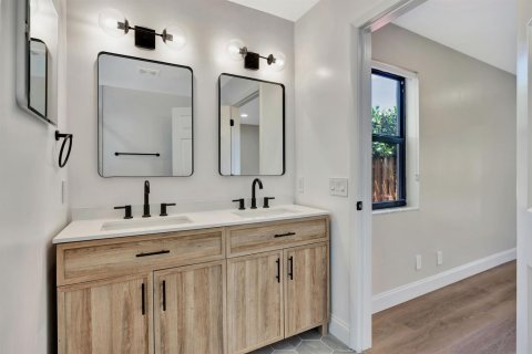 Villa ou maison à louer à Tequesta, Floride: 3 chambres, 155.43 m2 № 2387850 - photo 28