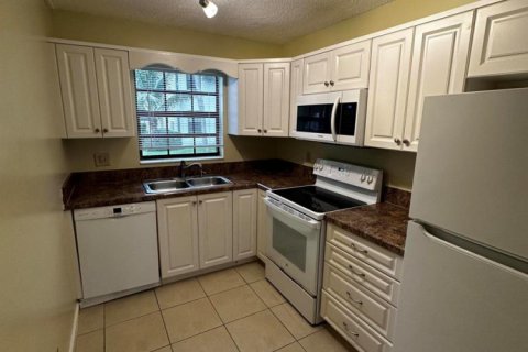 Condominio en alquiler en Boca Raton, Florida, 2 dormitorios, 86.86 m2 № 2085026 - foto 3