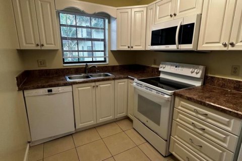 Condominio en alquiler en Boca Raton, Florida, 2 dormitorios, 86.86 m2 № 2085026 - foto 4