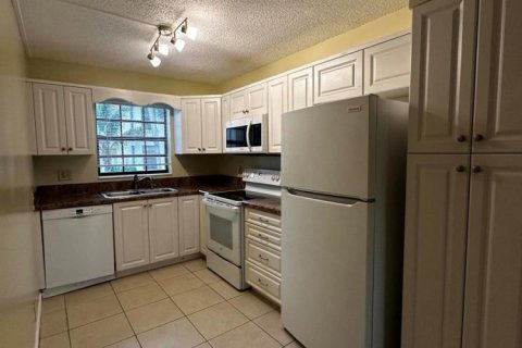 Condominio en alquiler en Boca Raton, Florida, 2 dormitorios, 86.86 m2 № 2085026 - foto 2
