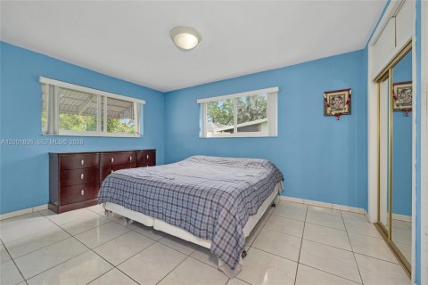 Villa ou maison à vendre à Pinecrest, Floride: 3 chambres, 150.78 m2 № 2068817 - photo 25