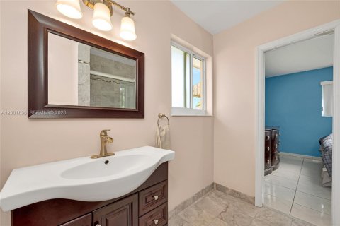 Villa ou maison à vendre à Pinecrest, Floride: 3 chambres, 150.78 m2 № 2068817 - photo 28