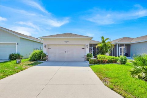 Casa en venta en Winter Haven, Florida, 3 dormitorios, 131.46 m2 № 1750036 - foto 1