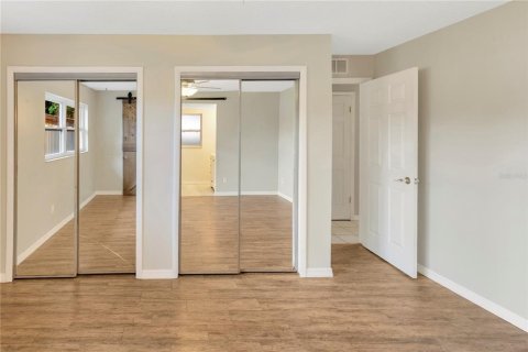 Casa en venta en Brandon, Florida, 3 dormitorios, 106.37 m2 № 1900361 - foto 6