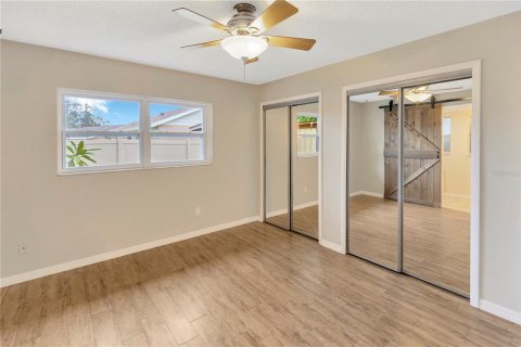 Casa en venta en Brandon, Florida, 3 dormitorios, 106.37 m2 № 1900361 - foto 5