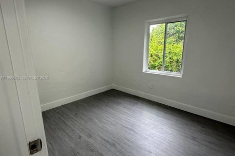 Casa en venta en Miami, Florida, 3 dormitorios, 74.32 m2 № 2047898 - foto 6