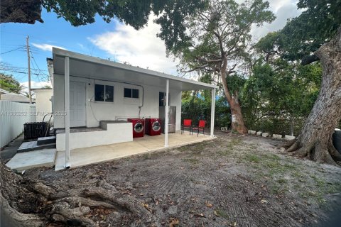 Casa en venta en Miami, Florida, 3 dormitorios, 74.32 m2 № 2047898 - foto 20