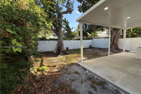 Casa en venta en Miami, Florida, 3 dormitorios, 74.32 m2 № 2047898 - foto 17