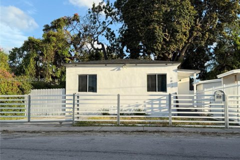 Casa en venta en Miami, Florida, 3 dormitorios, 74.32 m2 № 2047898 - foto 12