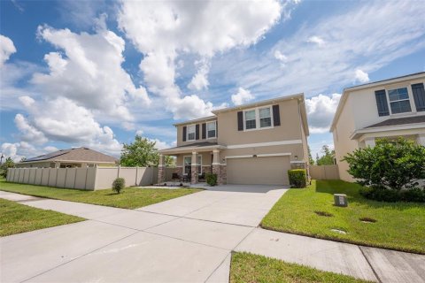 House in Odessa, Florida 4 bedrooms, 307.79 sq.m. № 1805106 - photo 4