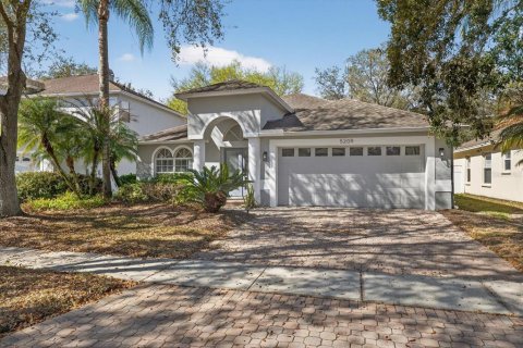 House in Tampa, Florida 3 bedrooms, 192.68 sq.m. № 2196427
