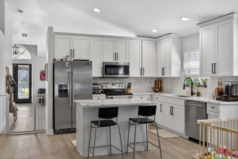 Casa en venta en Tampa, Florida, 3 dormitorios, 192.68 m2 № 2196427 - foto 15