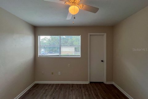 Townhouse in Gainesville, Florida 2 bedrooms, 92.16 sq.m. № 1901102 - photo 11