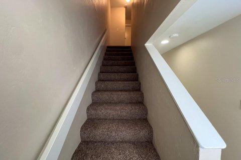 Townhouse in Gainesville, Florida 2 bedrooms, 92.16 sq.m. № 1901102 - photo 20