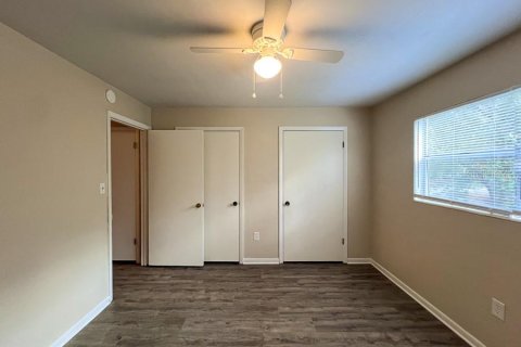 Townhouse in Gainesville, Florida 2 bedrooms, 92.16 sq.m. № 1901102 - photo 19