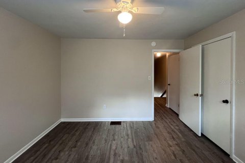 Townhouse in Gainesville, Florida 2 bedrooms, 92.16 sq.m. № 1901102 - photo 18