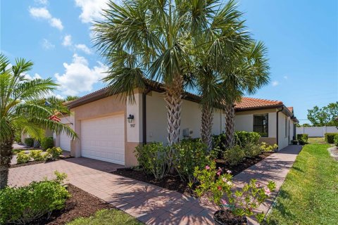 House in Venice, Florida 3 bedrooms, 144 sq.m. № 1781415 - photo 1