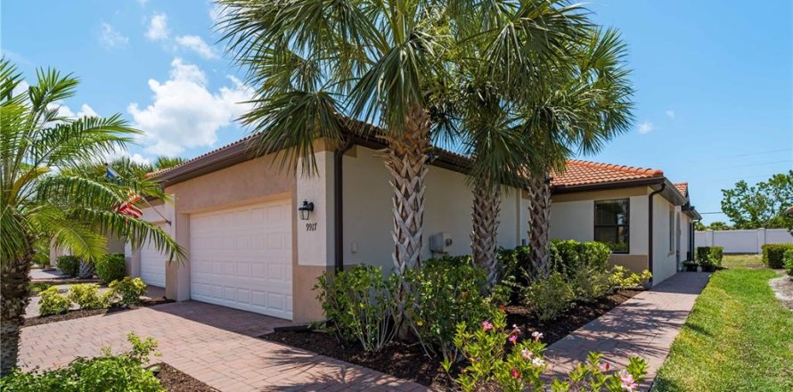 House in Venice, Florida 3 bedrooms, 144 sq.m. № 1781415