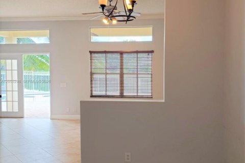 House in Weston, Florida 3 bedrooms, 141.4 sq.m. № 2069706 - photo 25