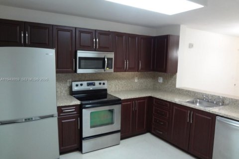 Condo in Plantation, Florida, 1 bedroom  № 2059972