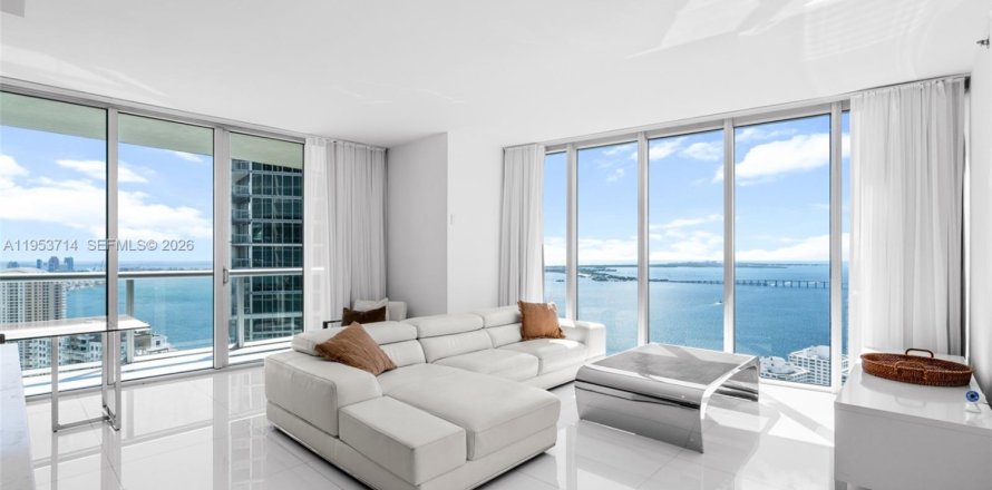 Кондоминиум с 2 спальнями в Майами, Флорида № 2008940