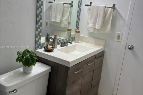 Copropriété à vendre à North Miami, Floride: 2 chambres, 89.46 m2 № 1987576 - photo 8