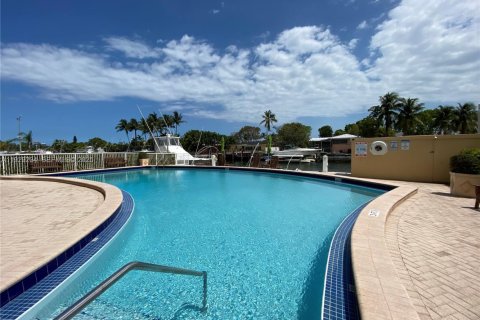 Copropriété à vendre à North Miami, Floride: 2 chambres, 89.46 m2 № 1987576 - photo 16