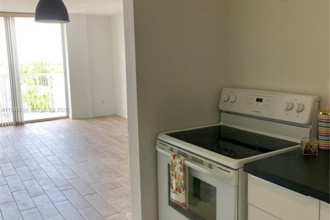 Copropriété à vendre à North Miami, Floride: 2 chambres, 89.46 m2 № 1987576 - photo 5