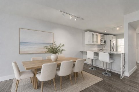 Condo in Clearwater, Florida, 2 bedrooms  № 2210746 - photo 6