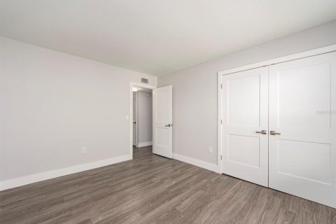 Condo in Clearwater, Florida, 2 bedrooms  № 2210746 - photo 20