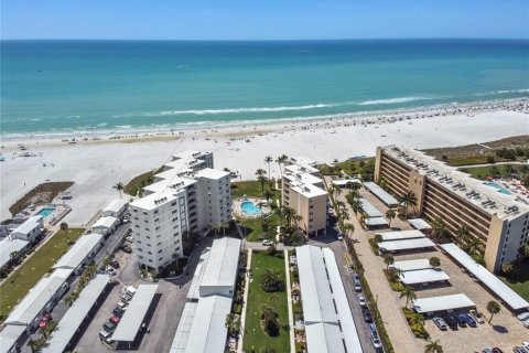 House in Sarasota, Florida 1 bedroom, 67.63 sq.m. № 2203692 - photo 30
