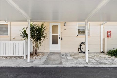 House in Sarasota, Florida 1 bedroom, 67.63 sq.m. № 2203692 - photo 22