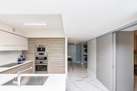 Copropriété à vendre à Sunny Isles Beach, Floride: 2 chambres, 143.16 m2 № 1821820 - photo 12