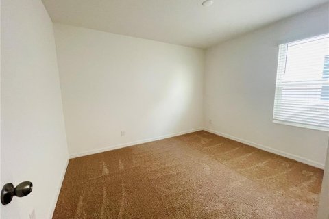 House in Davenport, Florida 4 bedrooms, 218.32 sq.m. № 1829347 - photo 11