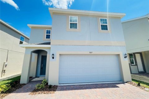 House in Davenport, Florida 4 bedrooms, 218.32 sq.m. № 1829347 - photo 1
